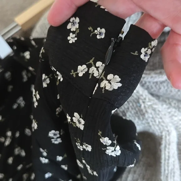 Sezane Floral Blouse and Skirt Set, GUC, French Chic, Quiet Luxury Paris - Picture 9 of 12